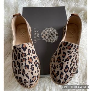 Sz 7 Vince Camuto Leopard Cow Leather Slip-Ons